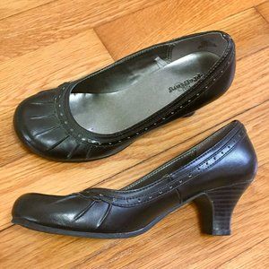 SOLD - Dress Shoes Excellent Condition